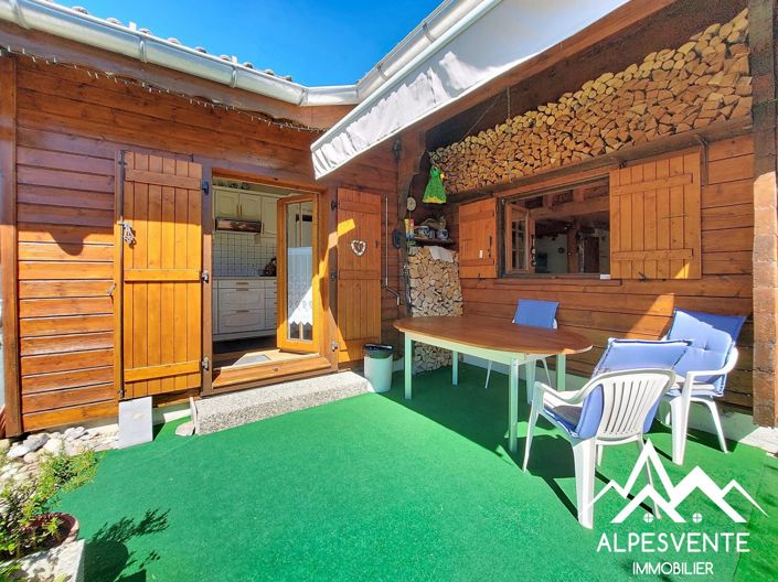 Image No.21-3 Bed House for sale