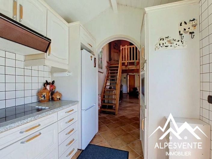 Image No.7-3 Bed House for sale