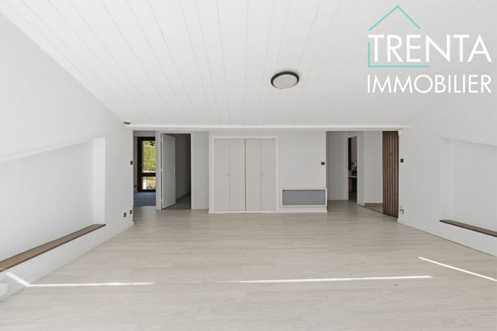 Image No.21-5 Bed House for sale