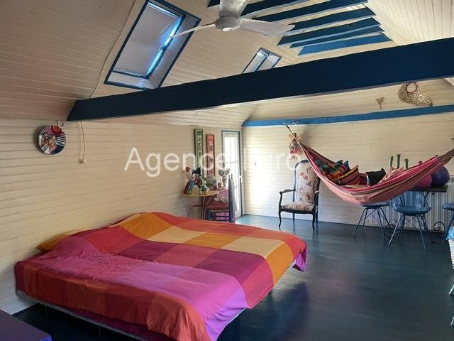 Image No.11-3 Bed House for sale