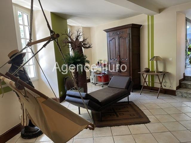 Image No.16-3 Bed House for sale