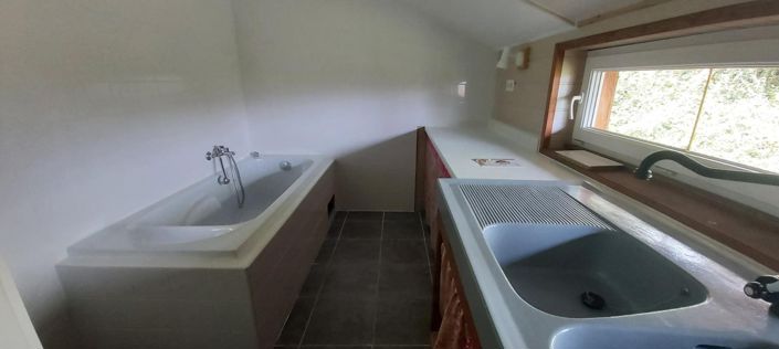 Image No.11-3 Bed Property for sale