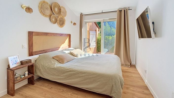 Image No.11-3 Bed House for sale