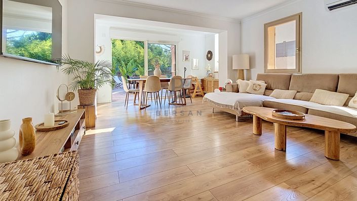 Image No.4-3 Bed House for sale