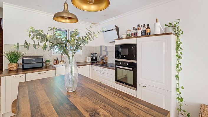 Image No.6-3 Bed House for sale