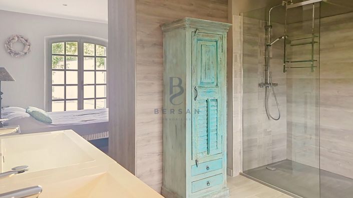 Image No.17-7 Bed House for sale