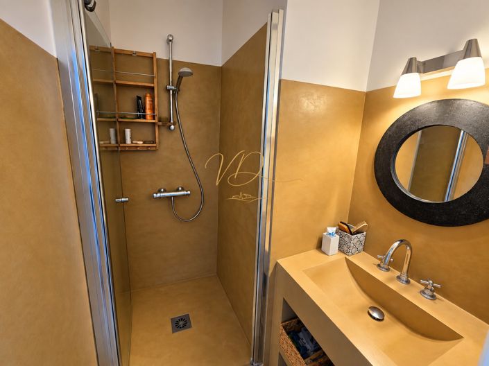 Image No.13-3 Bed House for sale