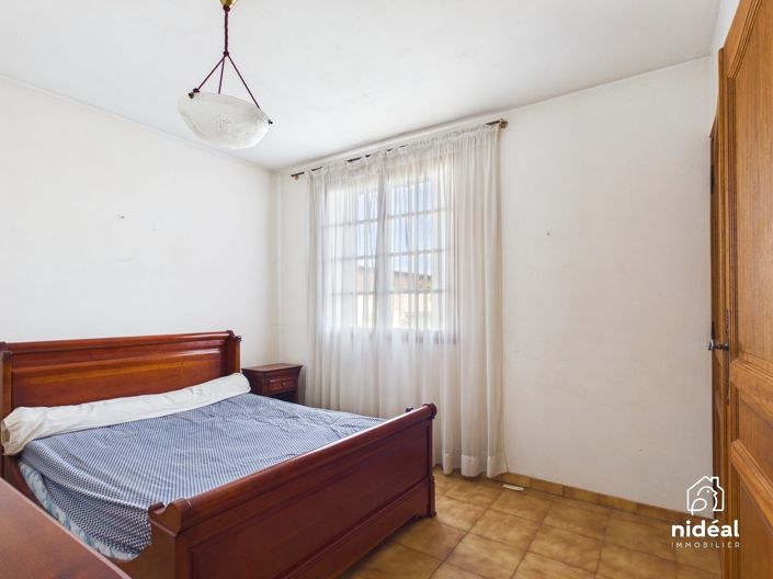 Image No.11-3 Bed House for sale
