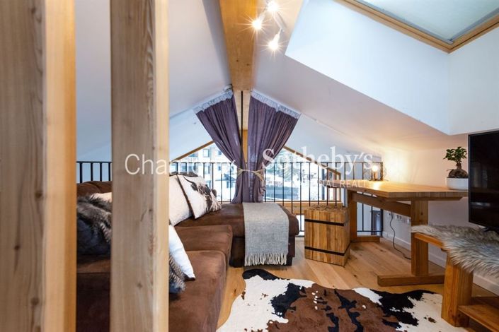 Image No.8-2 Bed House for sale