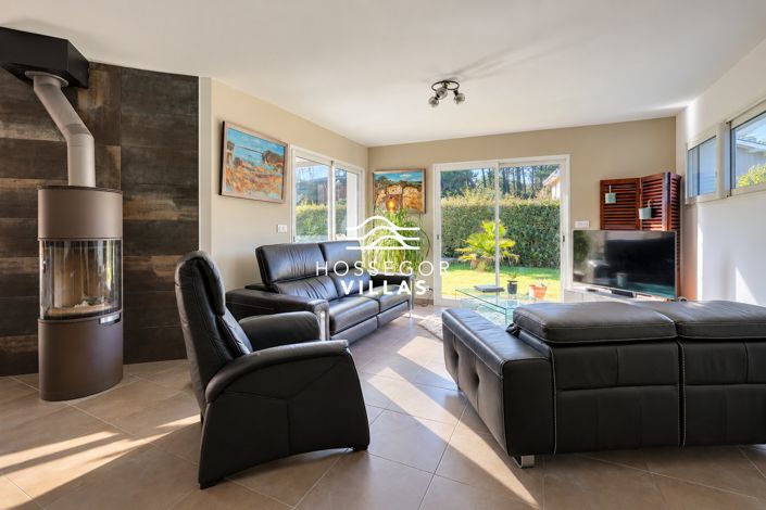 Image No.10-5 Bed House for sale
