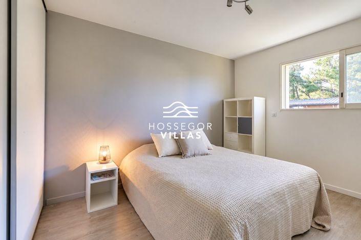 Image No.16-5 Bed House for sale