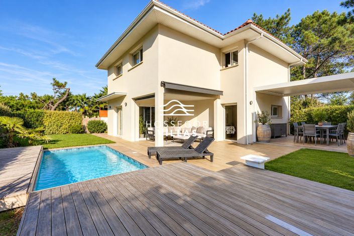 Image No.6-5 Bed House for sale