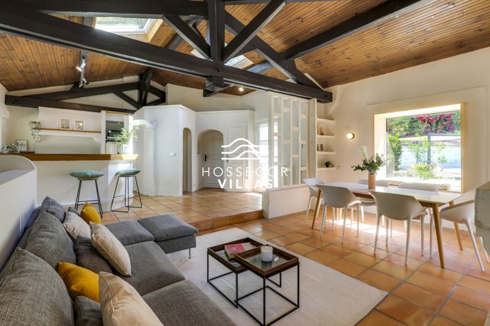 Image No.10-3 Bed House for sale