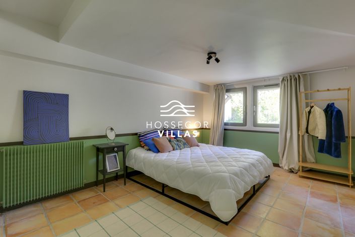 Image No.15-3 Bed House for sale
