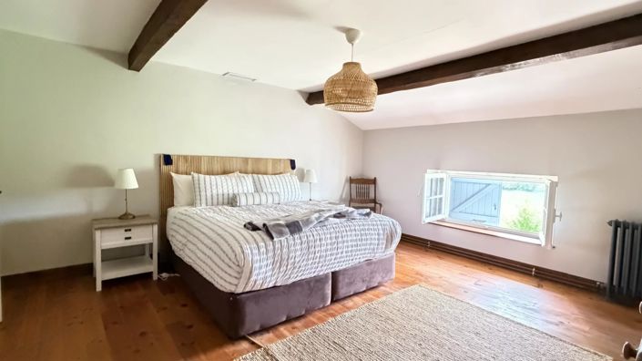 Image No.14-7 Bed House for sale