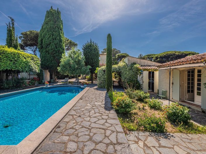 Image No.4-4 Bed House for sale