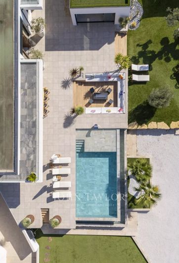 Image No.3-4 Bed House for sale