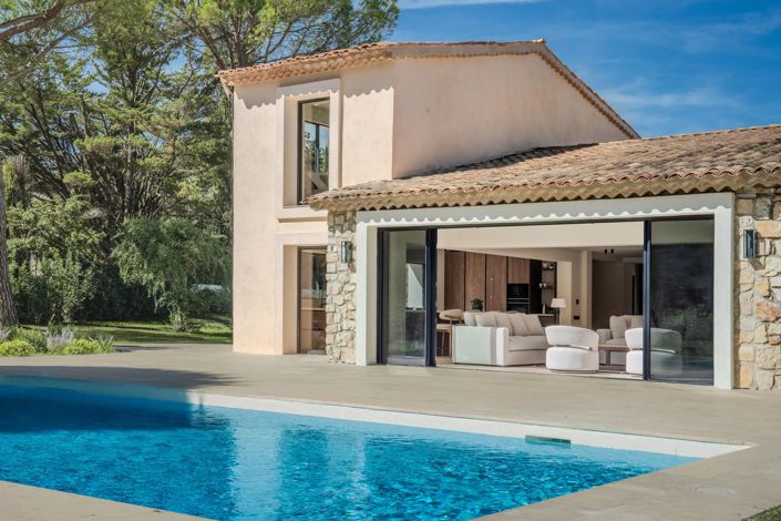 Image No.5-5 Bed House for sale