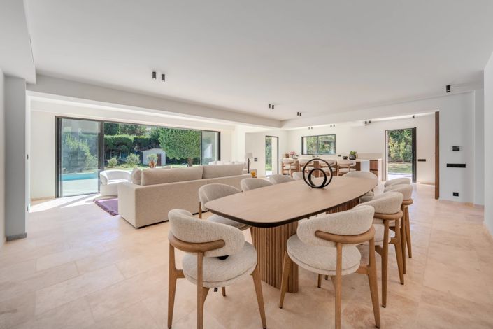 Image No.7-5 Bed House for sale
