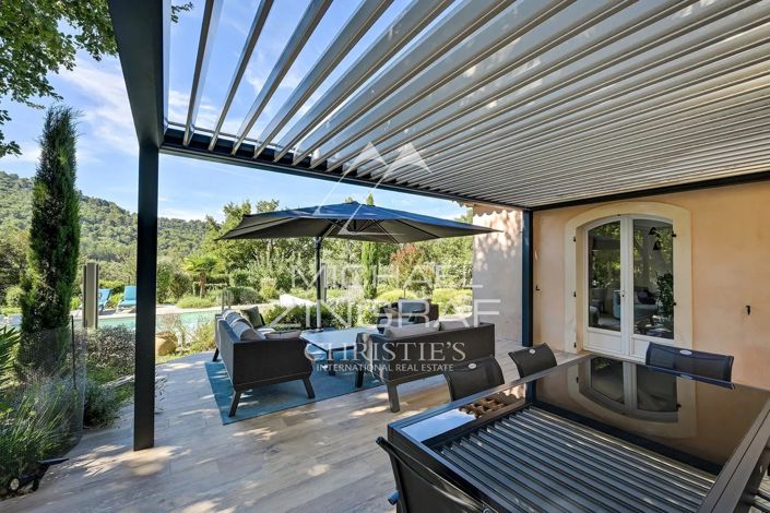 Image No.5-6 Bed House for sale