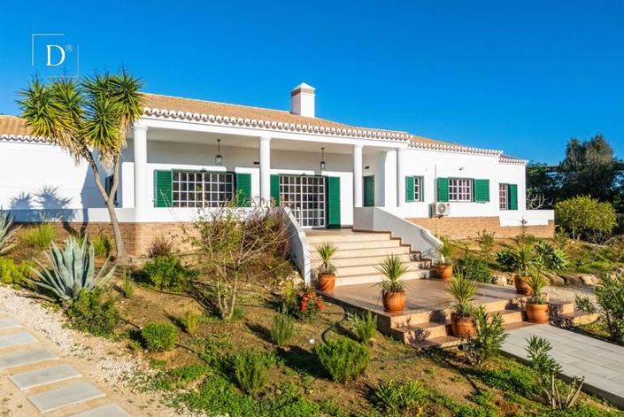 Image No.3-4 Bed House for sale