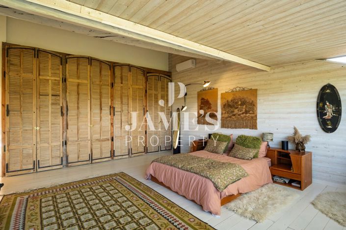 Image No.21-7 Bed House for sale