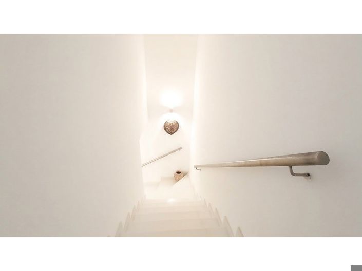 Image No.17-4 Bed House for sale