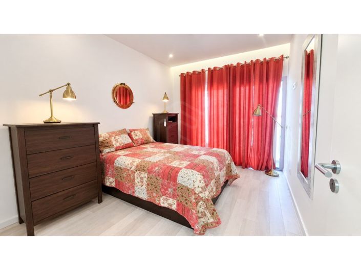 Image No.21-4 Bed House for sale