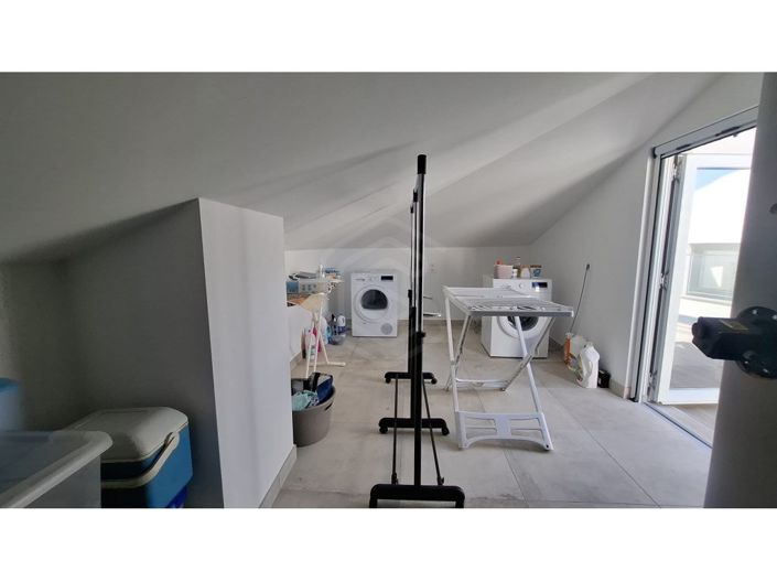 Image No.35-4 Bed House for sale
