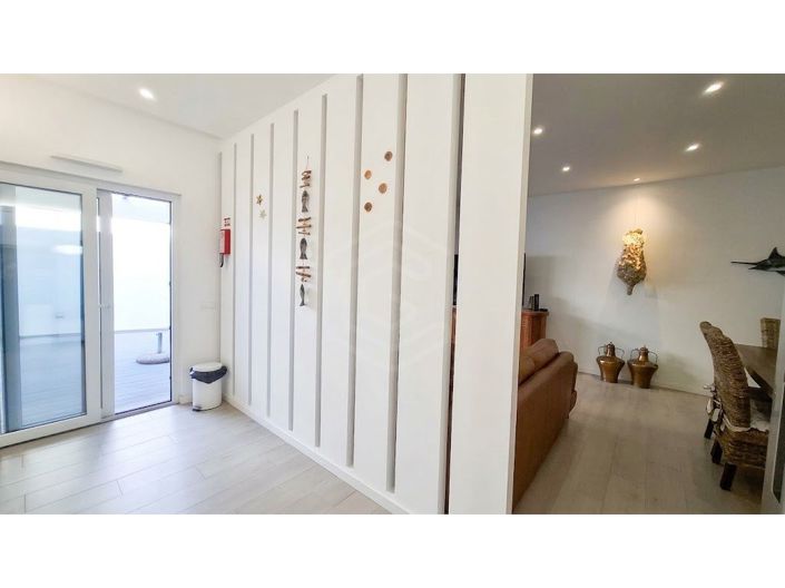 Image No.9-4 Bed House for sale