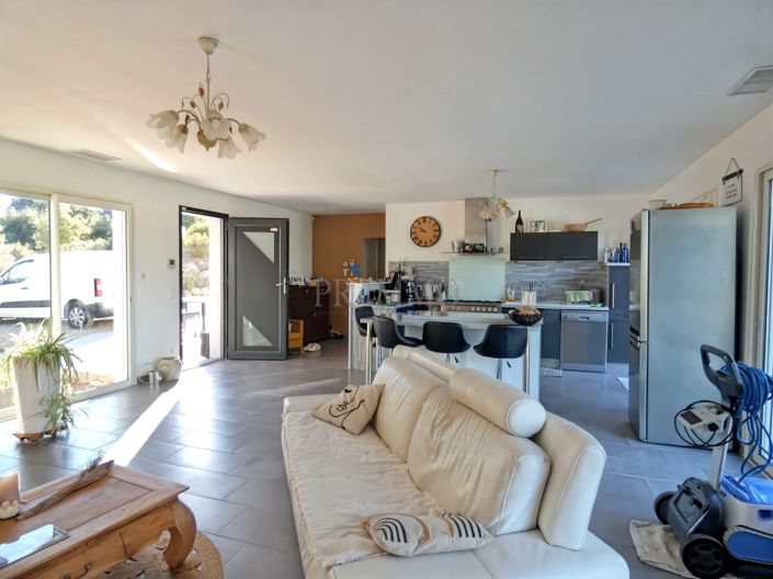 Image No.7-3 Bed House for sale