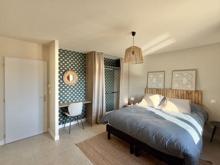 Image No.14-5 Bed House for sale