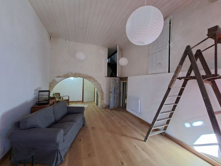 Image No.5-6 Bed House for sale