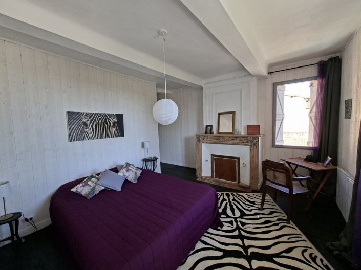 Image No.6-6 Bed House for sale