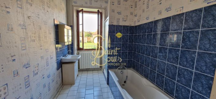 Image No.10-3 Bed House for sale