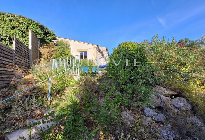 Image No.12-5 Bed House for sale