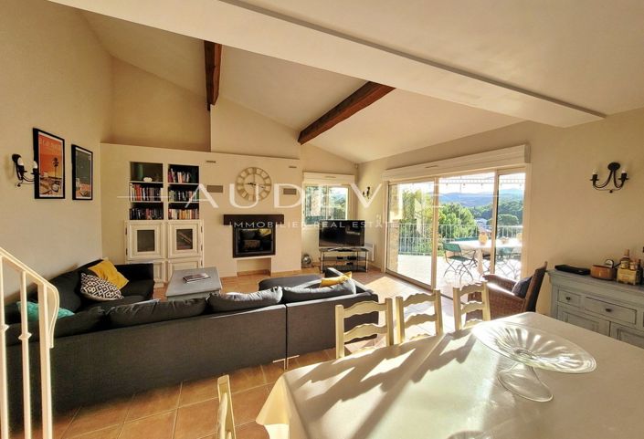 Image No.6-5 Bed House for sale