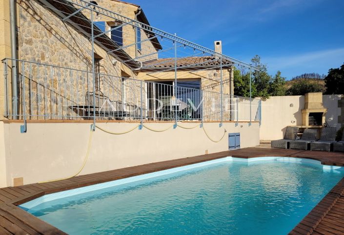 Image No.9-5 Bed House for sale