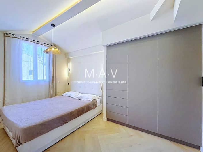 Image No.11-1 Bed Apartment for sale