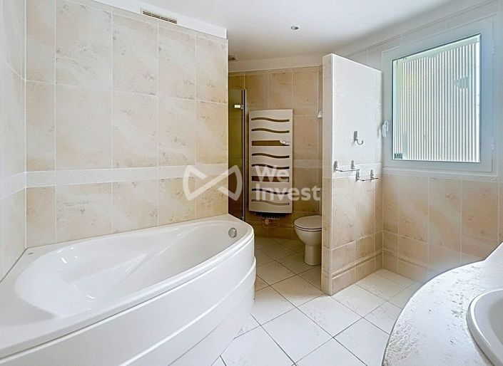 Image No.13-5 Bed House for sale