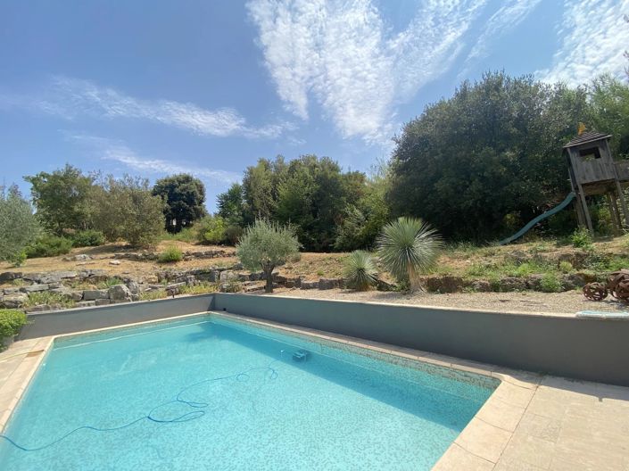 Image No.19-6 Bed House for sale