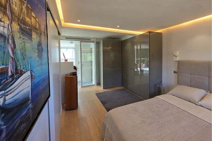 Image No.11-2 Bed Apartment for sale