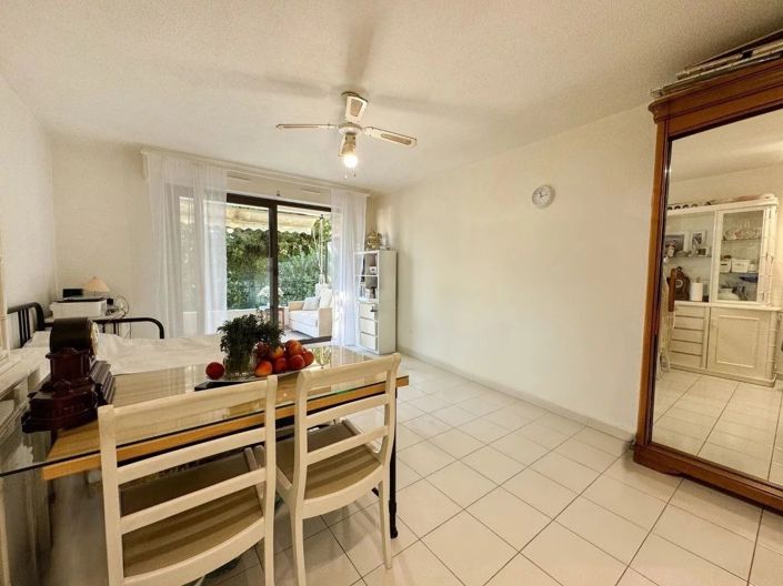 Image No.6-Apartment for sale