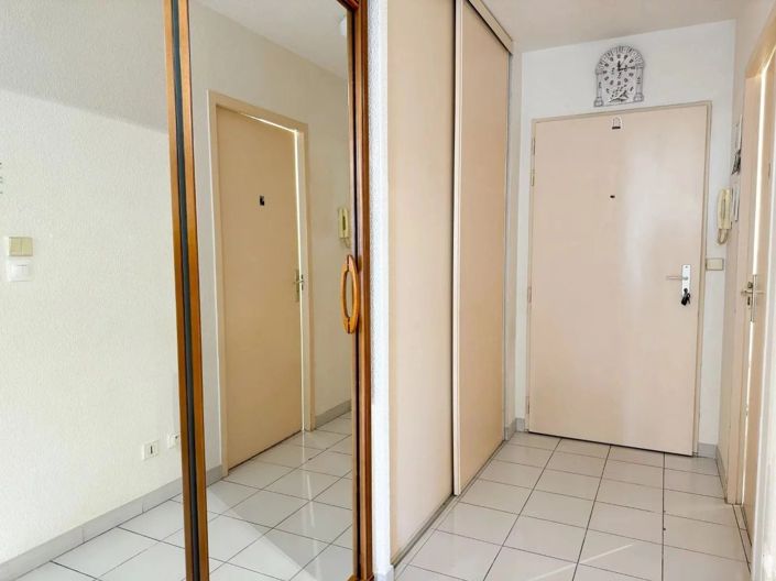 Image No.8-Apartment for sale