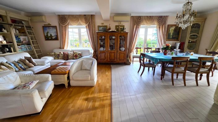 Image No.23-5 Bed House for sale