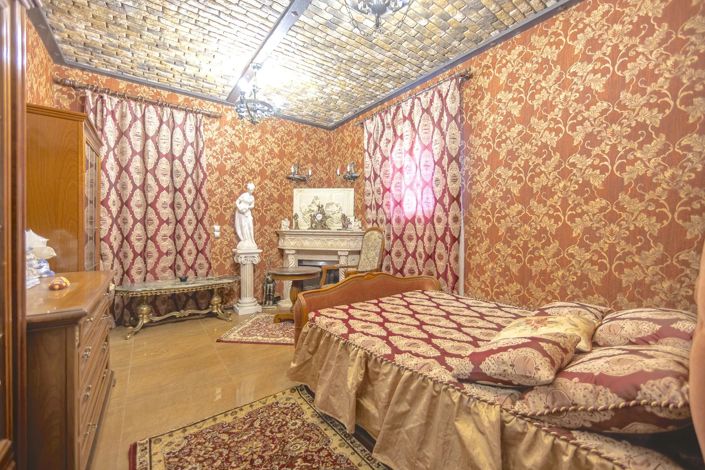 Image No.15-5 Bed House for sale