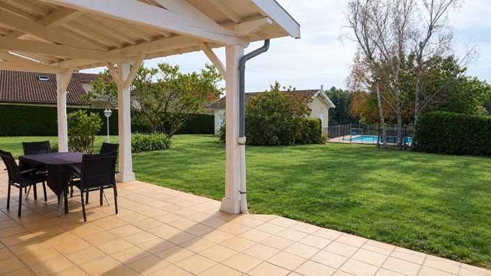 Image No.11-3 Bed House for sale