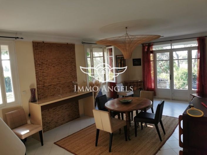 Image No.17-4 Bed House for sale