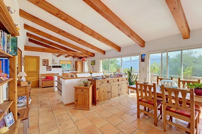 Image No.13-4 Bed House for sale