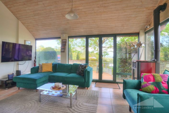 Image No.4-2 Bed House for sale